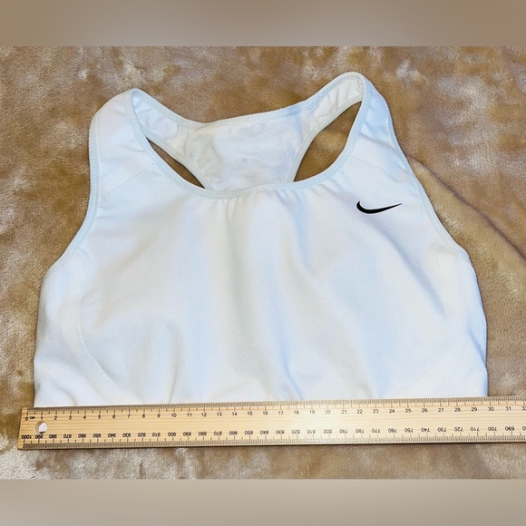 NIKE size S Crop Top White Sports Bra Racer Back Gym Athletic Ladies. - Picture 9 of 9